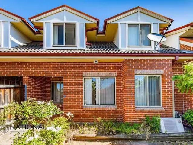 House for rent in Guildford