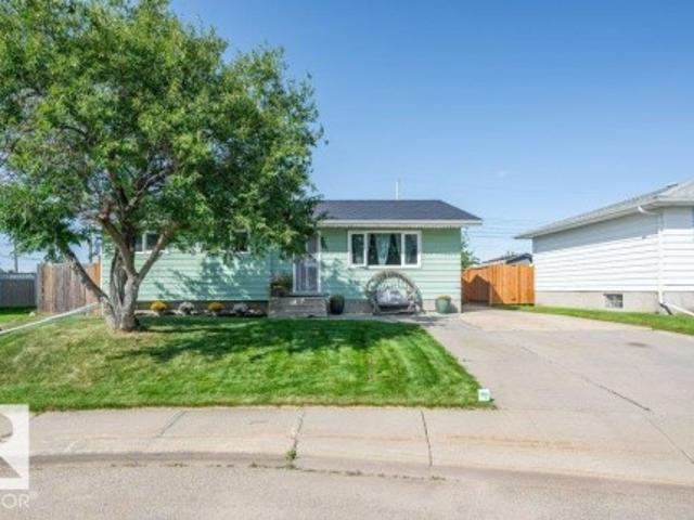 House for sale in Gibbons, Alberta