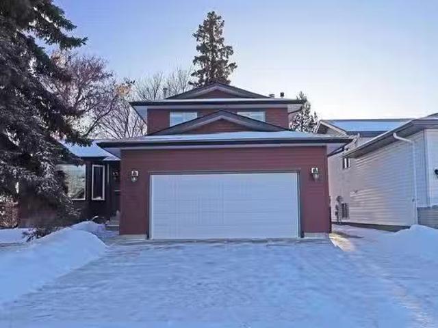 House for sale in Stony Plain, Alberta