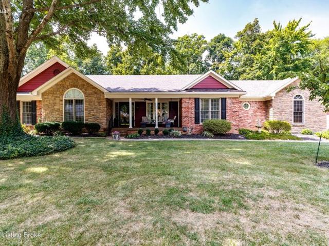 House for sale in Jeffersontown, Kentucky