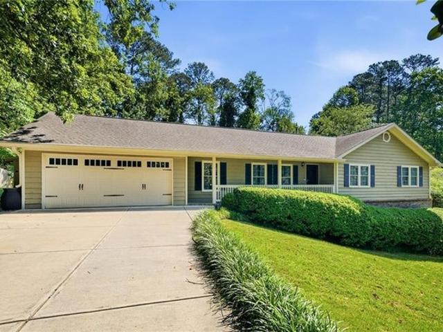 House for sale in Roswell, Georgia
