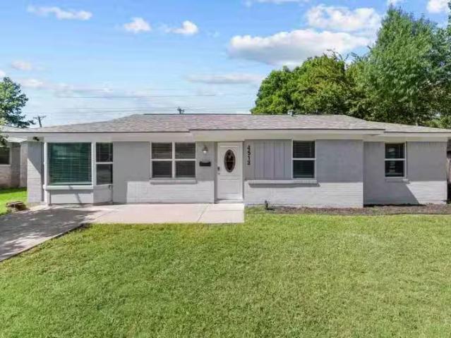 Condo for rent in Arlington