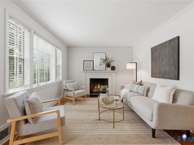 House for sale in Colonial Place, Richmond