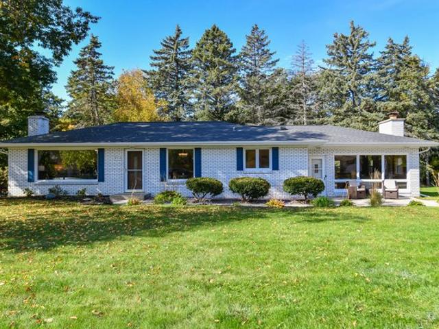 House for sale in Caledonia, Racine County