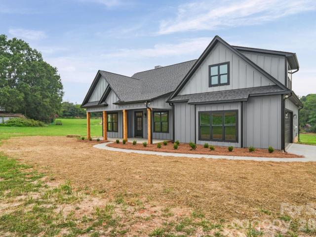 House for sale in Marshville, North Carolina