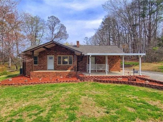 House for sale in Belews Creek, North Carolina