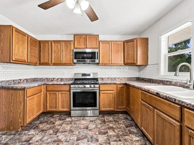 House for sale in Mchenry, Illinois