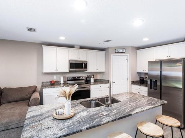 Townhouse for sale in Callahan, Florida