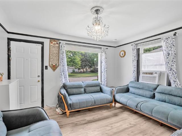 House for sale in Dearborn Heights, Michigan