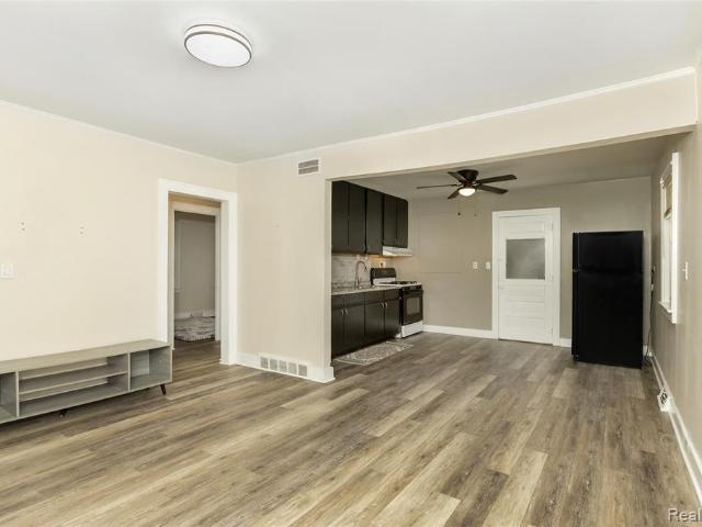 House for sale in Dearborn Heights, Michigan