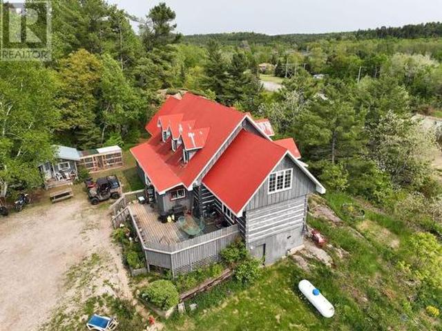 House for sale in Ontario