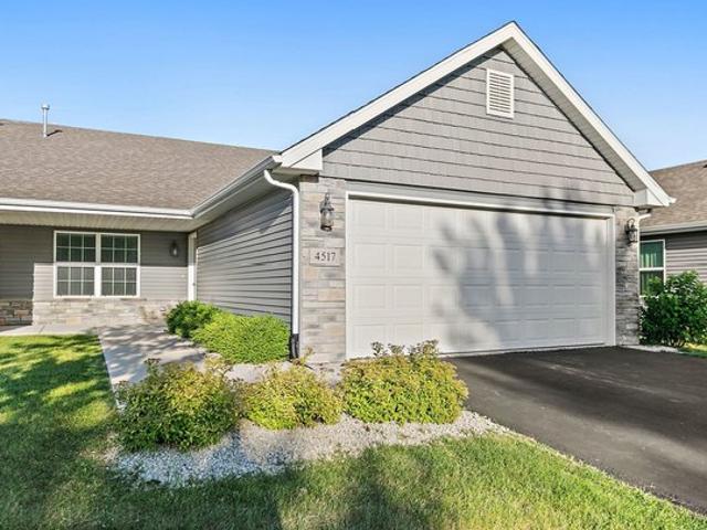 Townhouse for sale in Winnebago, Illinois