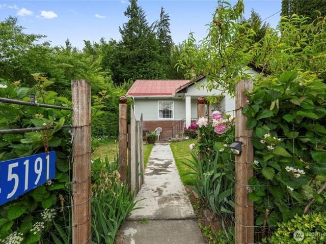 House for sale in Concrete, Washington
