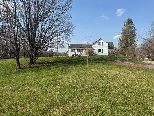 House for sale in Beaver, West Virginia