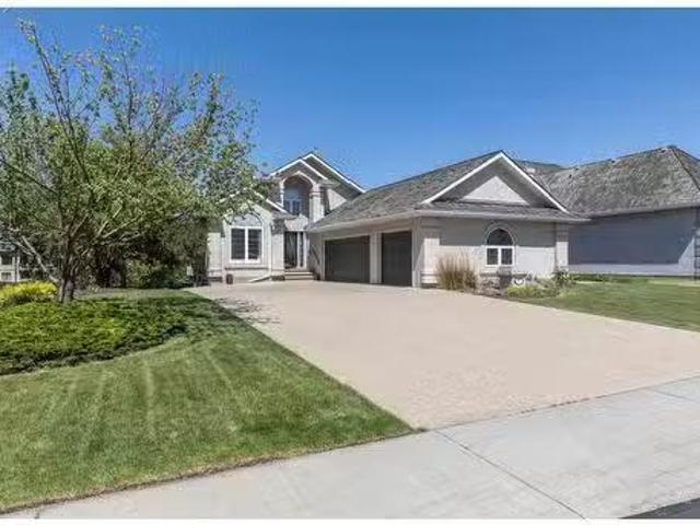 House for sale in Alberta
