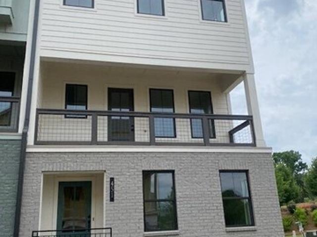 Townhouse for sale in Alpharetta, Georgia