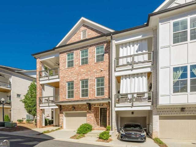 Townhouse for sale in Alpharetta, Georgia