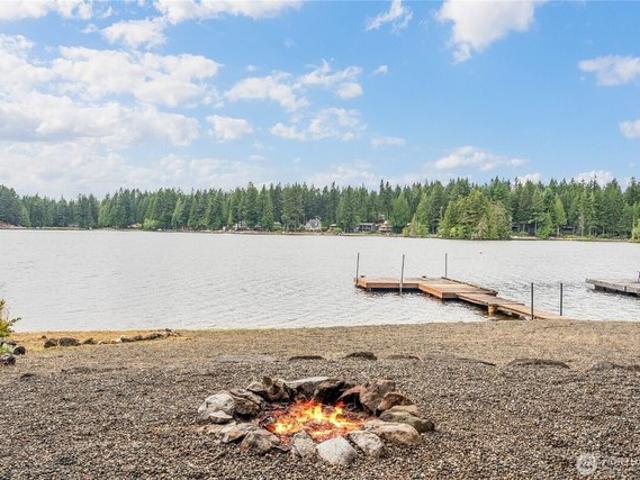 House for sale in Shelton, Washington