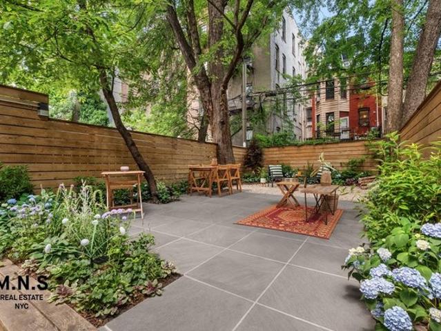 Townhouse for sale in Bedford-Stuyvesant, New York
