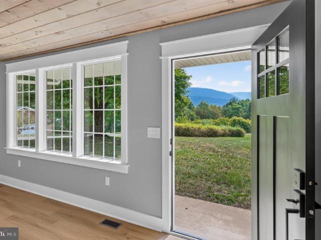 House for sale in Hardy County, West Virginia