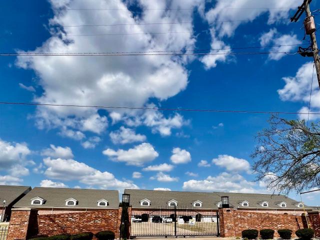 Condo for sale in Hot Springs, Garland County