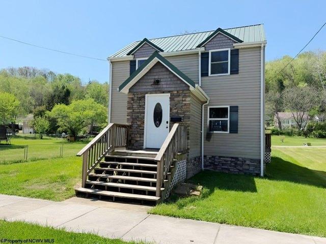 House for sale in Moatsville, West Virginia