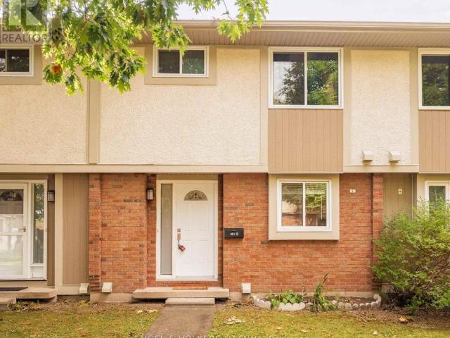 Townhouse for rent in Mulhurst Bay, Ontario