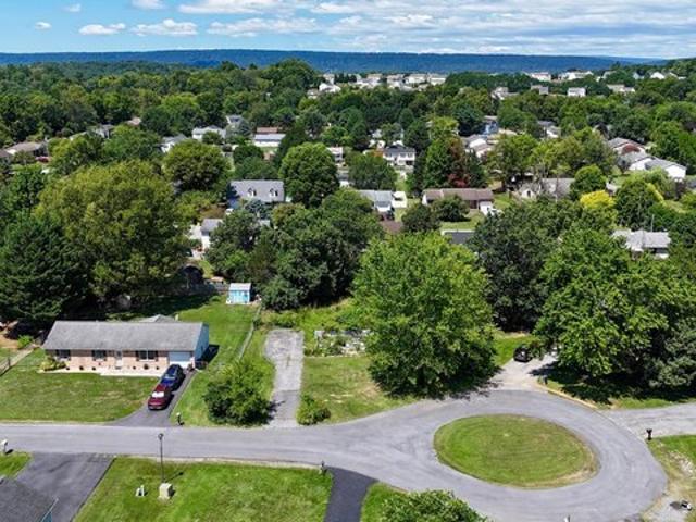 Land for sale in Bunker Hill, West Virginia