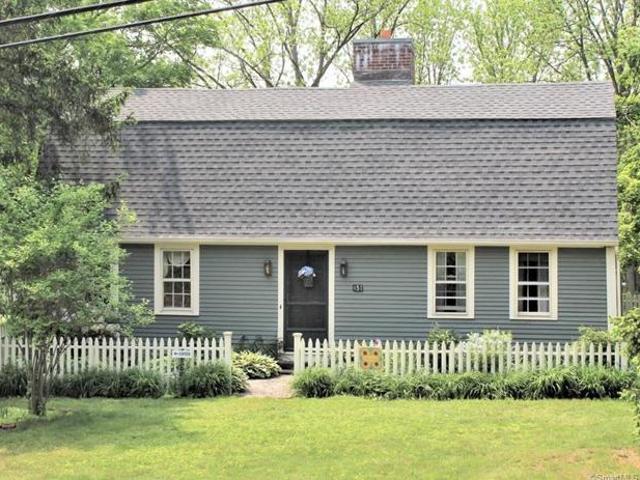 House for sale in Suffield, Connecticut