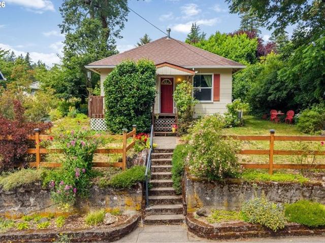 House for sale in Stevenson, Washington
