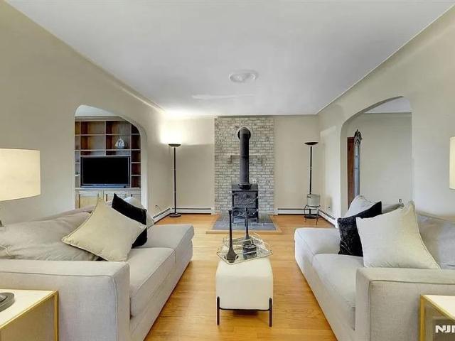 House for sale in Cliffside Park, New Jersey
