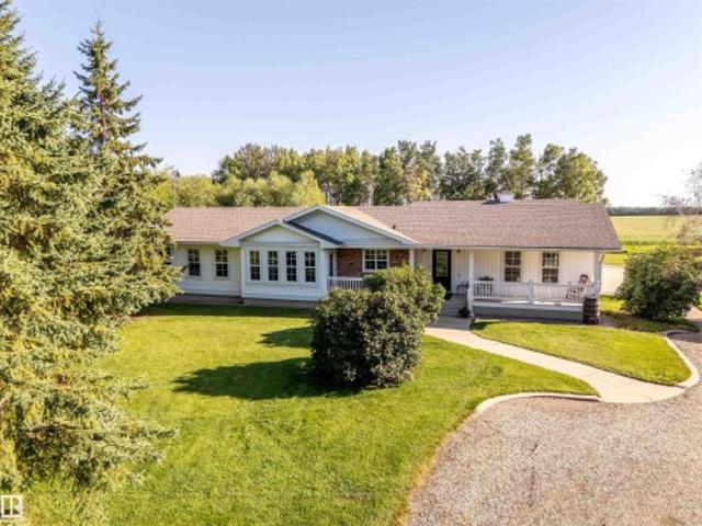 House for sale in Alberta