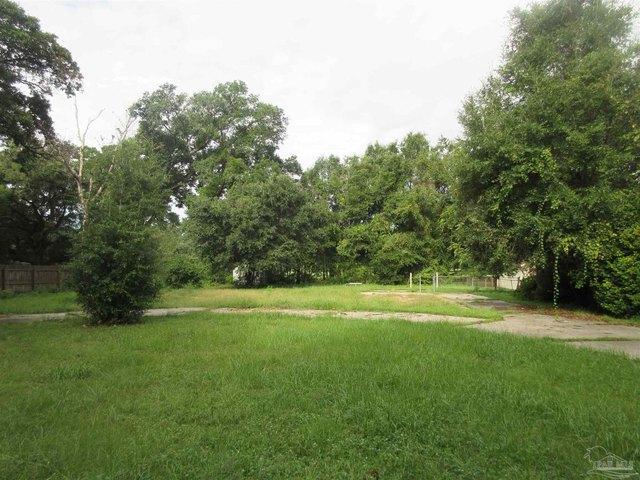 Land for sale in Pace, Florida