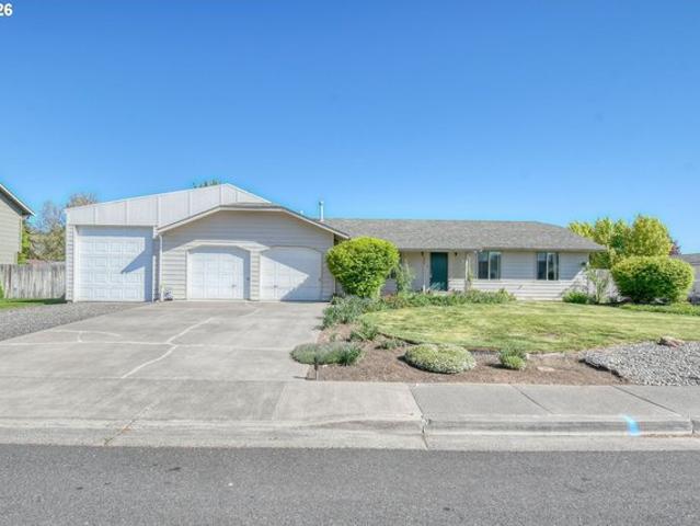 House for sale in Oregonia