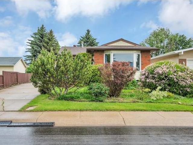 House for sale in Wedgewood, Alberta
