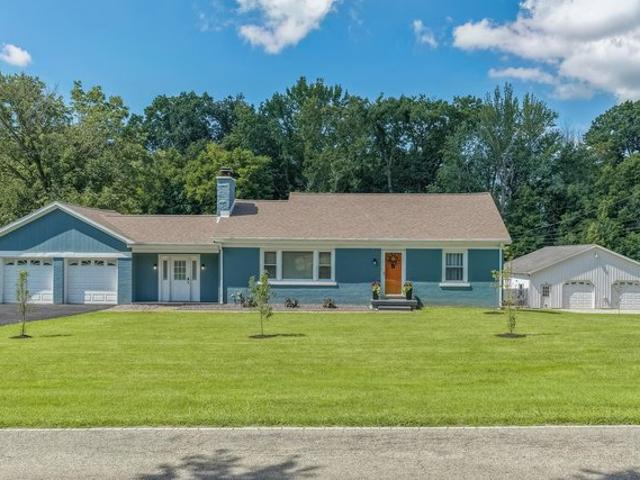 House for sale in Evansville, Indiana