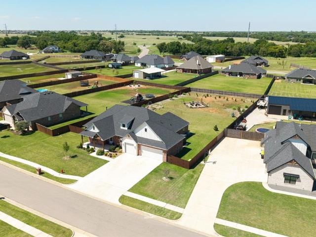 House for sale in Piedmont, Oklahoma
