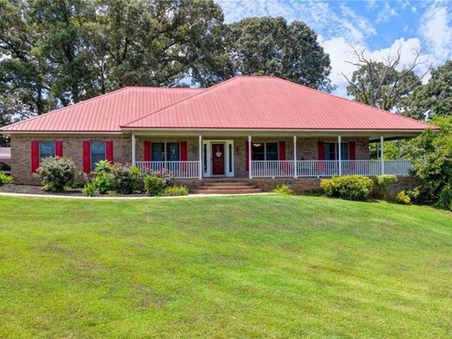 House for sale in Commerce, Georgia