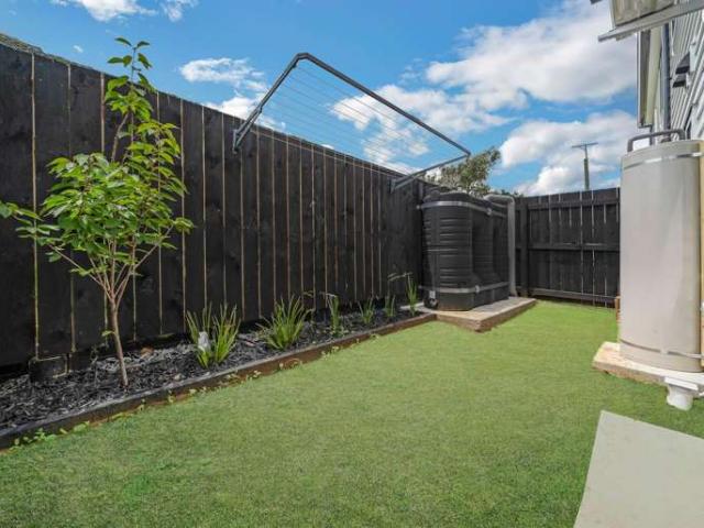 Townhouse for sale in Owhata, Oroua County