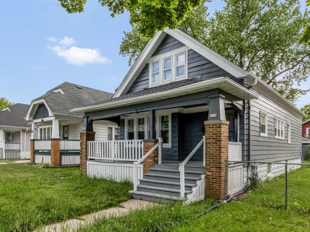 House for sale in Milwaukee, Wisconsin