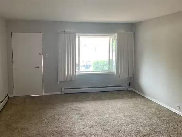 Condo for rent in Oak Lawn