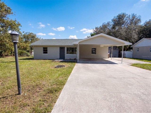 House for sale in Fruitland Park, Lake County