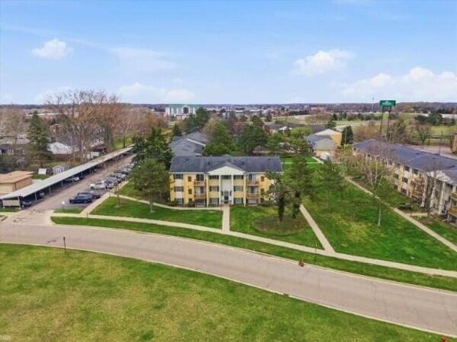 Condo for sale in Utica, Michigan