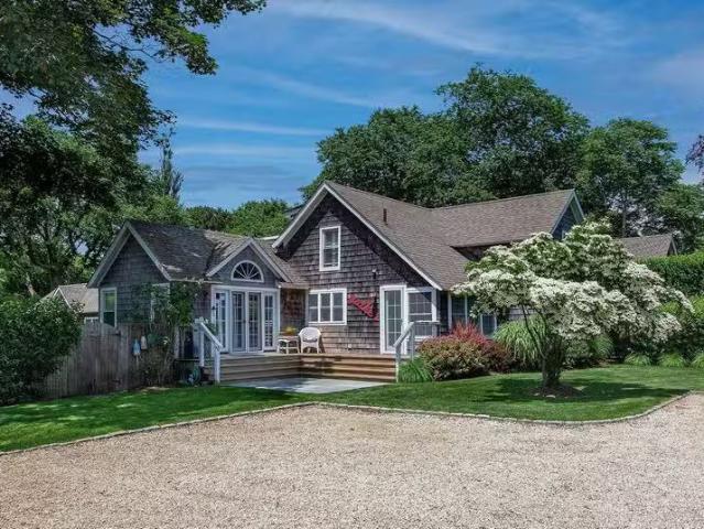 Condo for sale in Smithtown