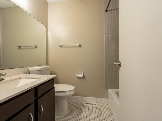 Townhouse for sale in Hennepin, Minnesota