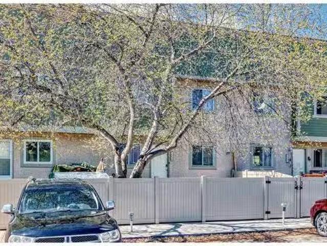 Condo for sale in Northwest, Alberta