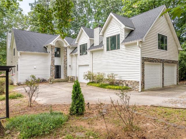 House for sale in Dawsonville, Georgia