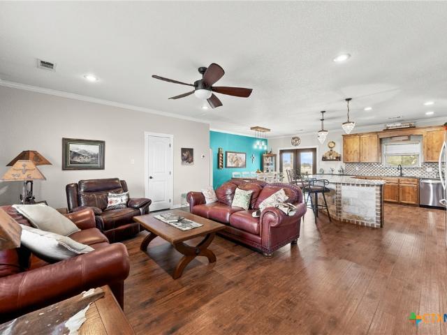 House for sale in Chilton, Texas