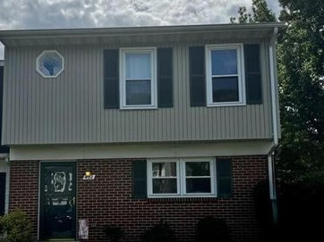 Townhouse for sale in Virginia