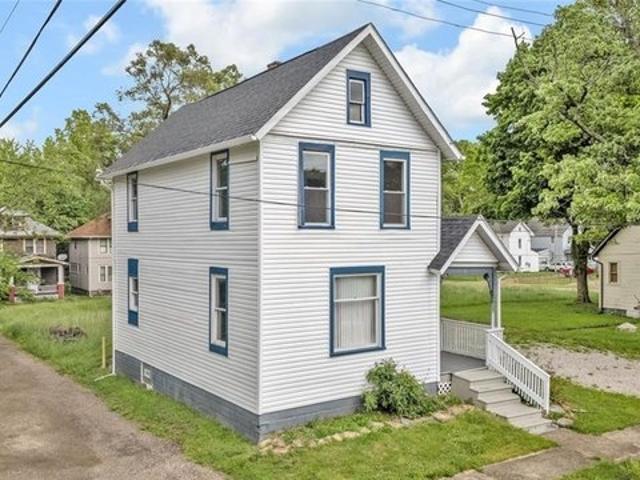 House for sale in Alliance, Ohio